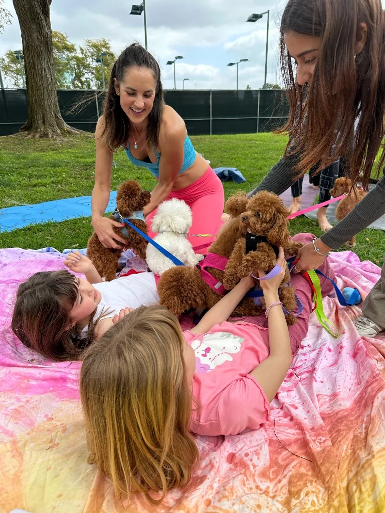 Gallery — puppy yoga outdoor group moment